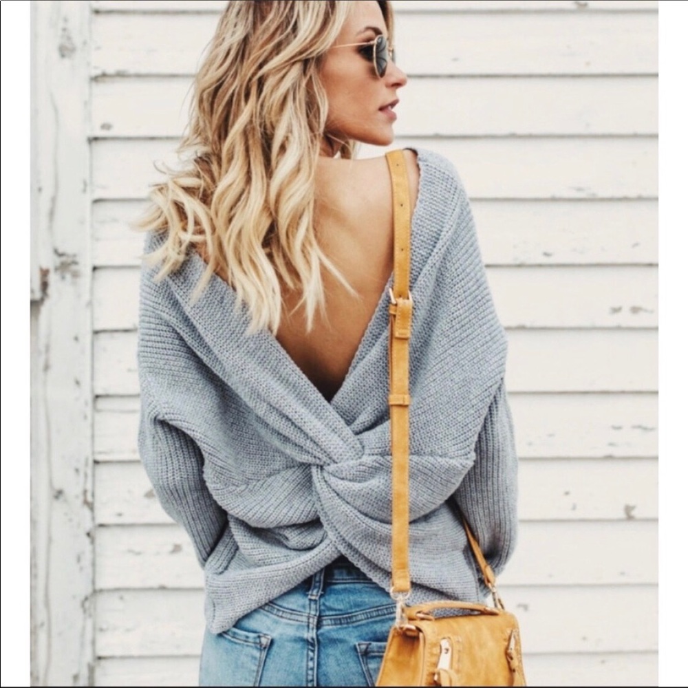 🖤New🖤Gray Twisted Knot V neck sweater - Picture 3 of 8